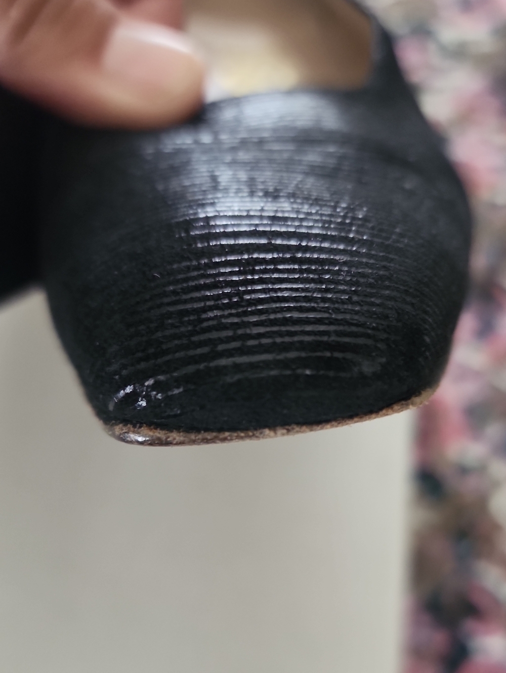 Salvatore Ferragamo Black Textured Leather Block Heel Pumps Women's 9 - Picture 7 of 10